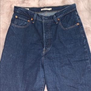 BRAND NEW LEVIS RIBCAGE JEANS